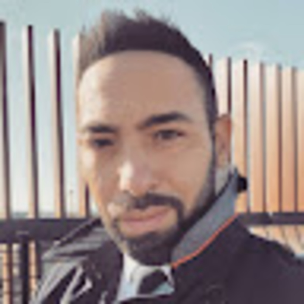 Meet your Posher, Christopher